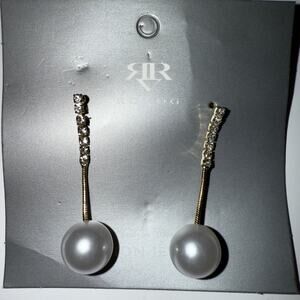 NWT Elegant Faux Pearl Drop Earrings .925 Ear Needle Copper 1.69 In